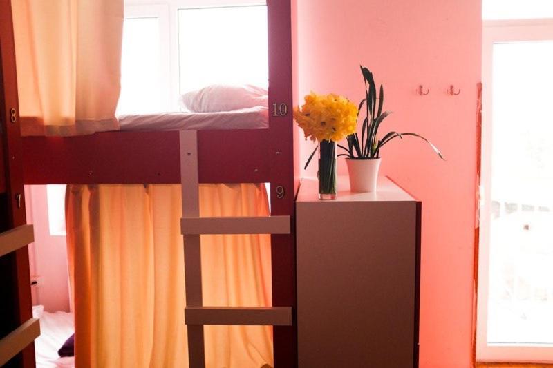 Brobro Hostel Tbilisi Esterno foto