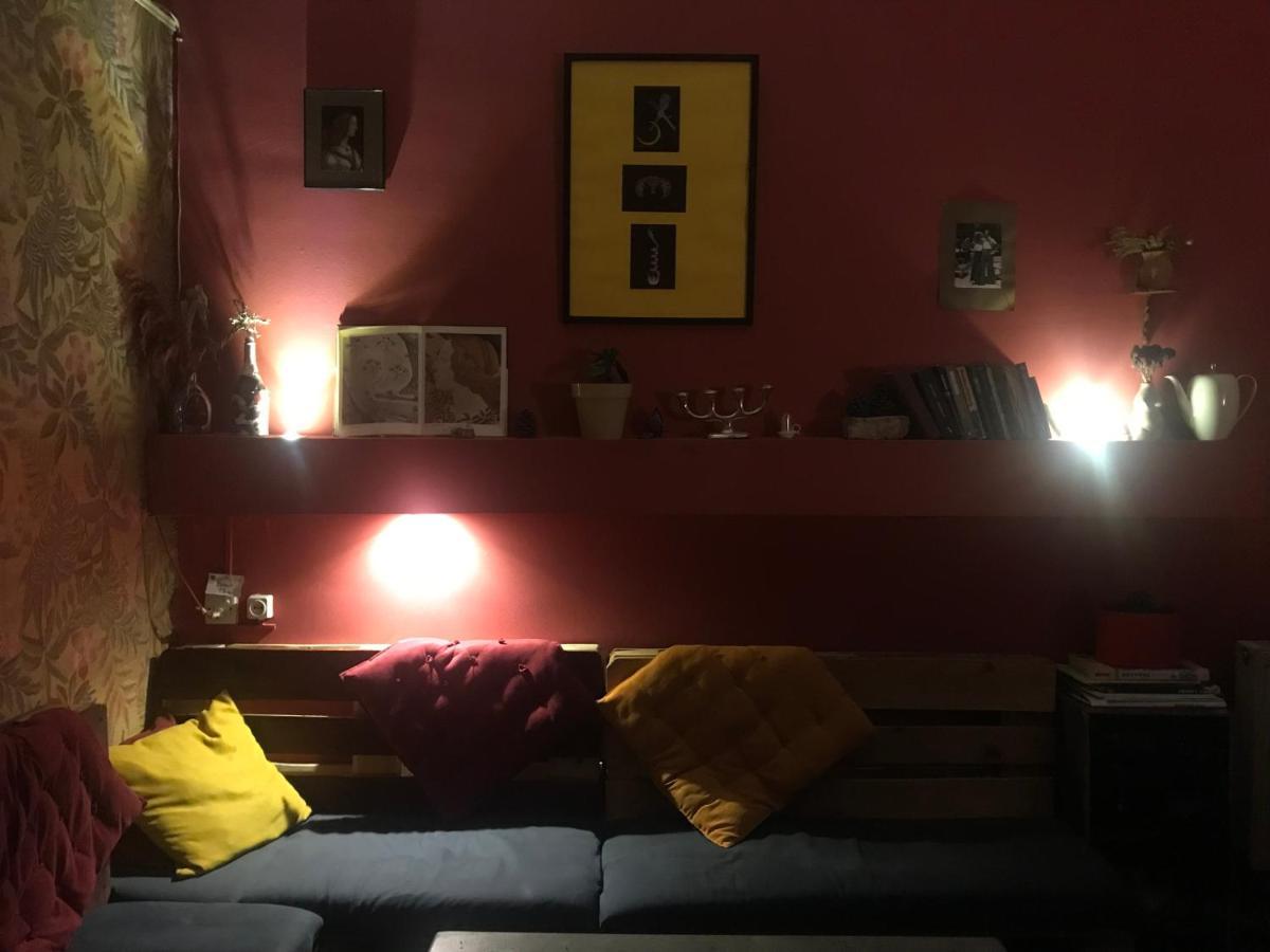 Brobro Hostel Tbilisi Esterno foto