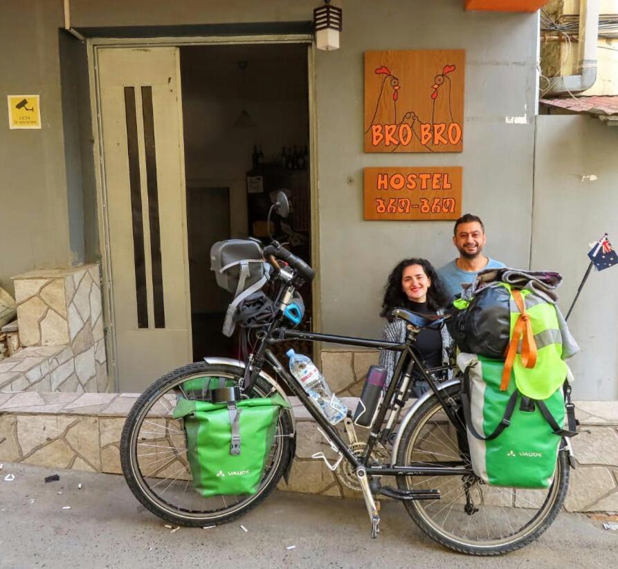 Brobro Hostel Tbilisi Esterno foto